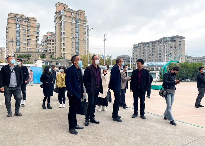 玉環市民辦學校德育校長一行蒞臨我校交流指導