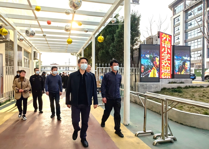 副縣長黎紹齊一行蒞臨外語檢查指導食品安全工作